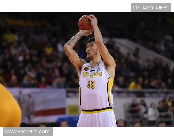 广州篮球队在邀请赛中以86分稳居积分榜首位展现强劲实力